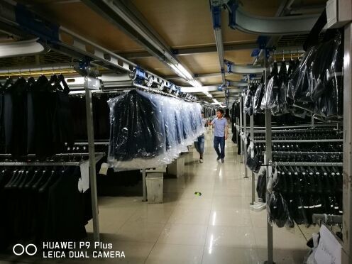 comprar Sistema vertical de la ejecución de la ropa del transportador de Warehouse Ss online manufacture