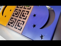 Carpintería de aluminio tallada